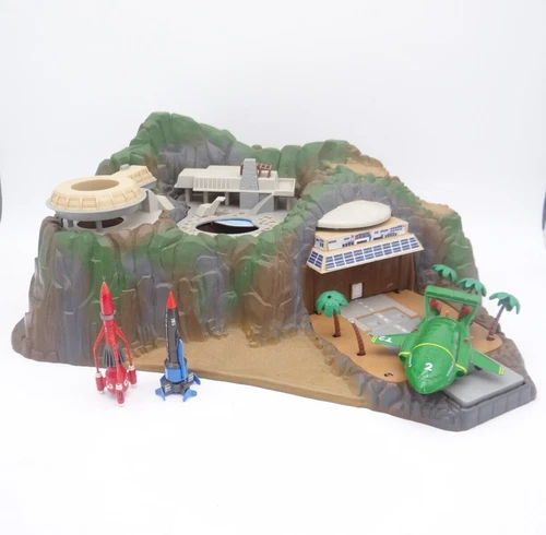 Thunbderbirs Tracy Island Vintage Toy Action Figures Set Power Box 1999