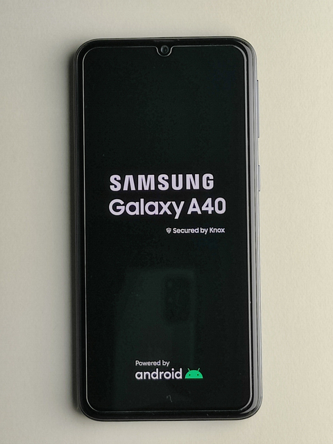 Samsung A40 SM-A405FN/DS 5 9" Dual Sim + micro-SD schwarz 64GB Android Samsung A40 SM-A405FN/DS 5 9" Dual Sim + micro-SD schwarz 64GB Android