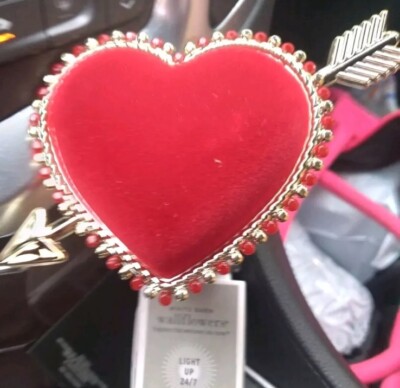 Bath & Body Works Valentine's Day Cupids Velvet Heart Projection Wallflower Plug