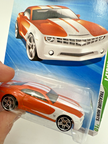 Hot Wheels 2010 Treasure Hunt Chevy Camaro Concept #10/12 MOC!! - Picture 8 of 11