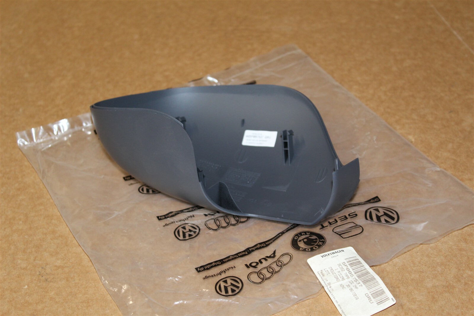 Seat Altea 2007-2015 Left Primed Mirror Cap 5P8857537 GRU New 