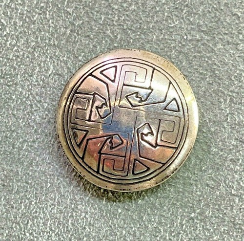 One Native American Stamped Sterling Silver Button Cover Geometric Design - Picture 2 of 5