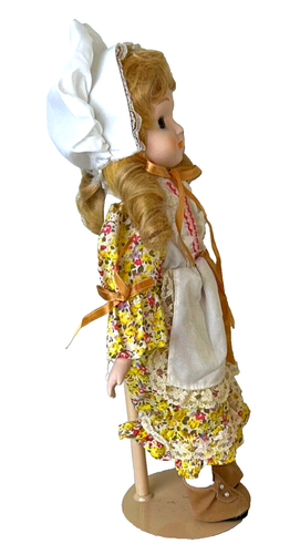 Porcelain Mary Had A Little Lamb Doll Wind Up Music Doll 15" Tall - Imagen 4 de 6