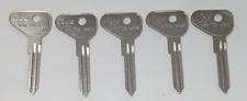 Lot of 5 VW71A/V81V Automotive Key Blanks for 1973-1975 Volkswagen Thing