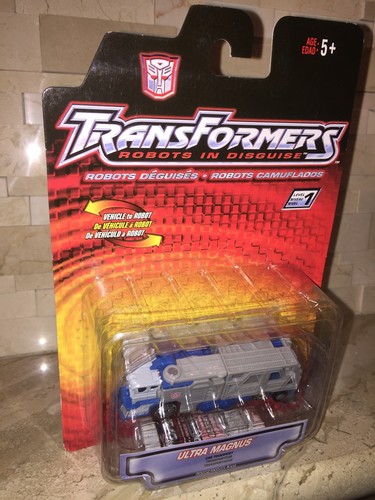 TRANSFORMERS ROBOTS IN DISGUISE ULTRA MAGNUS CAR TRANSPORT - Picture 2 of 3