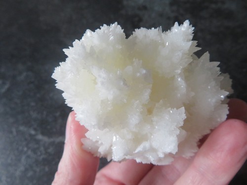GORGEOUS 'CAVE' CALCITE (ARAGONITE) (154.8 grams / 80 mm) NATURAL PIECE (1) - Imagen 5 de 13