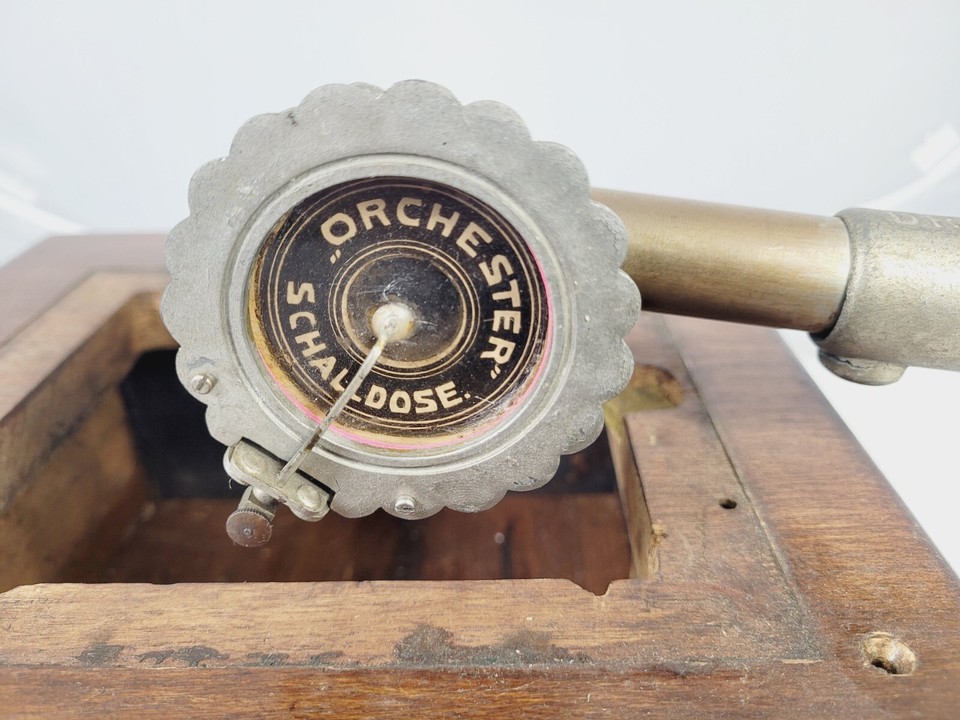 Antique European Germany D R G M Wood Case Bracket Tonearm Reproducer