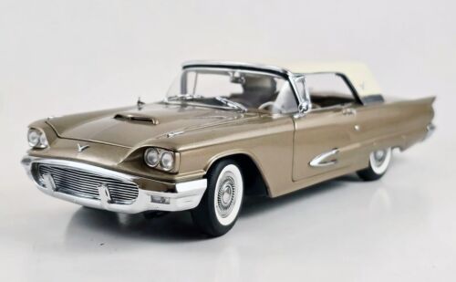 1:24 Danbury Mint - 1959 Ford Thunderbird Coupe Limited Edition