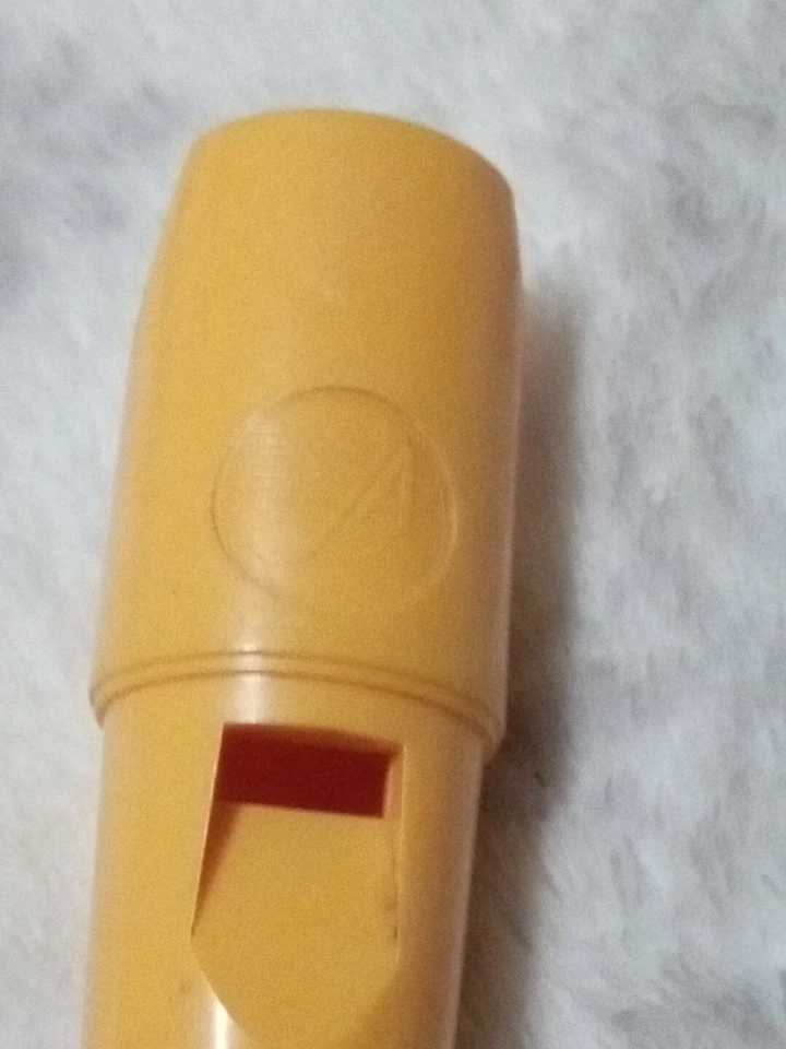 Grabadora de juguete Comus Beta de colección de plástico hecha en Italia con estuche de cuero bonita difícil de encontrar Foto 3 de 4