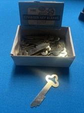 Vintage ILCO flat skeleton key UNCUT KEY BLANK 1028A Lot Of 24