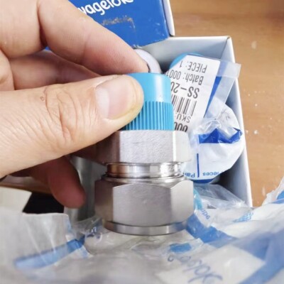 1PC Swagelok SS-20M0-1-8 card pipe joint