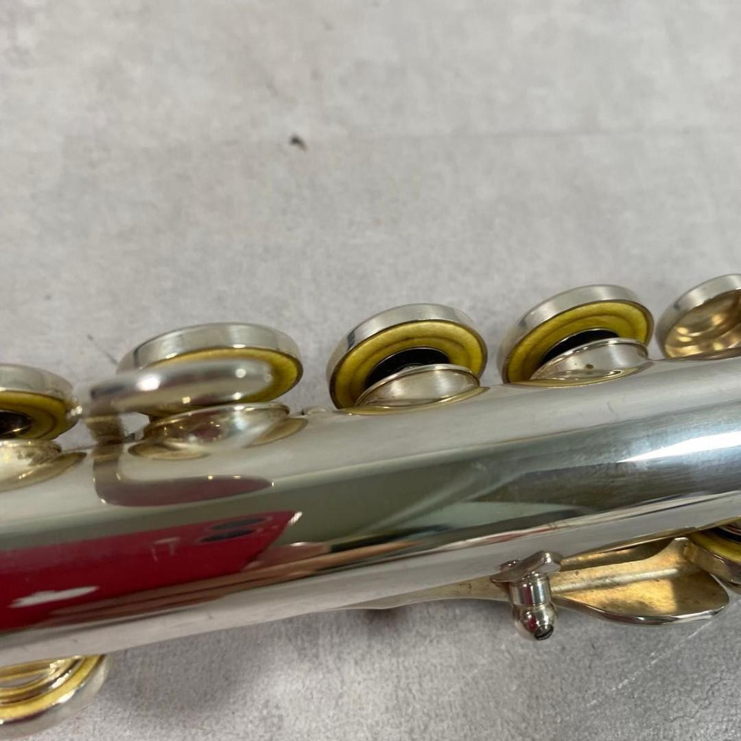 Yamaha YFL-411 Silver Flute Made in Japan - Excellent Sound Yamaha YFL-411 Silver Flute Made in Japan - Excellent Sound