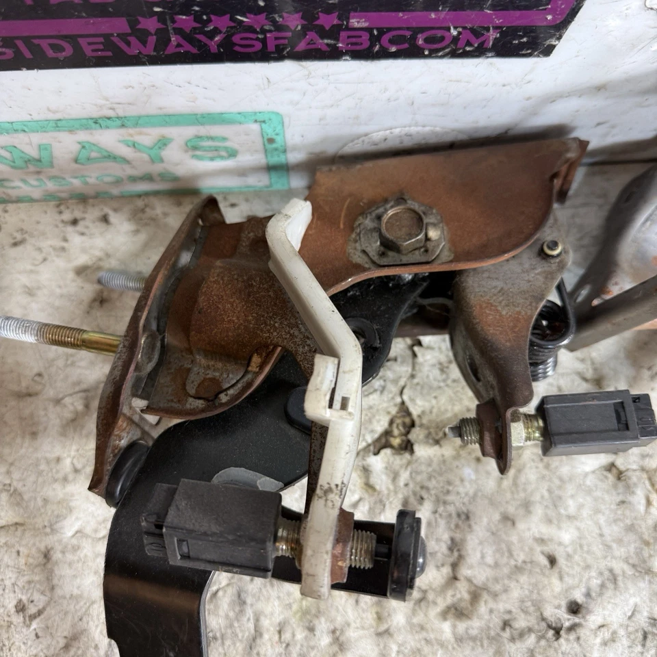 Juego de embrague y pedal de freno manual Nissan 240sx 89-94 S13 Foto 4 de 4