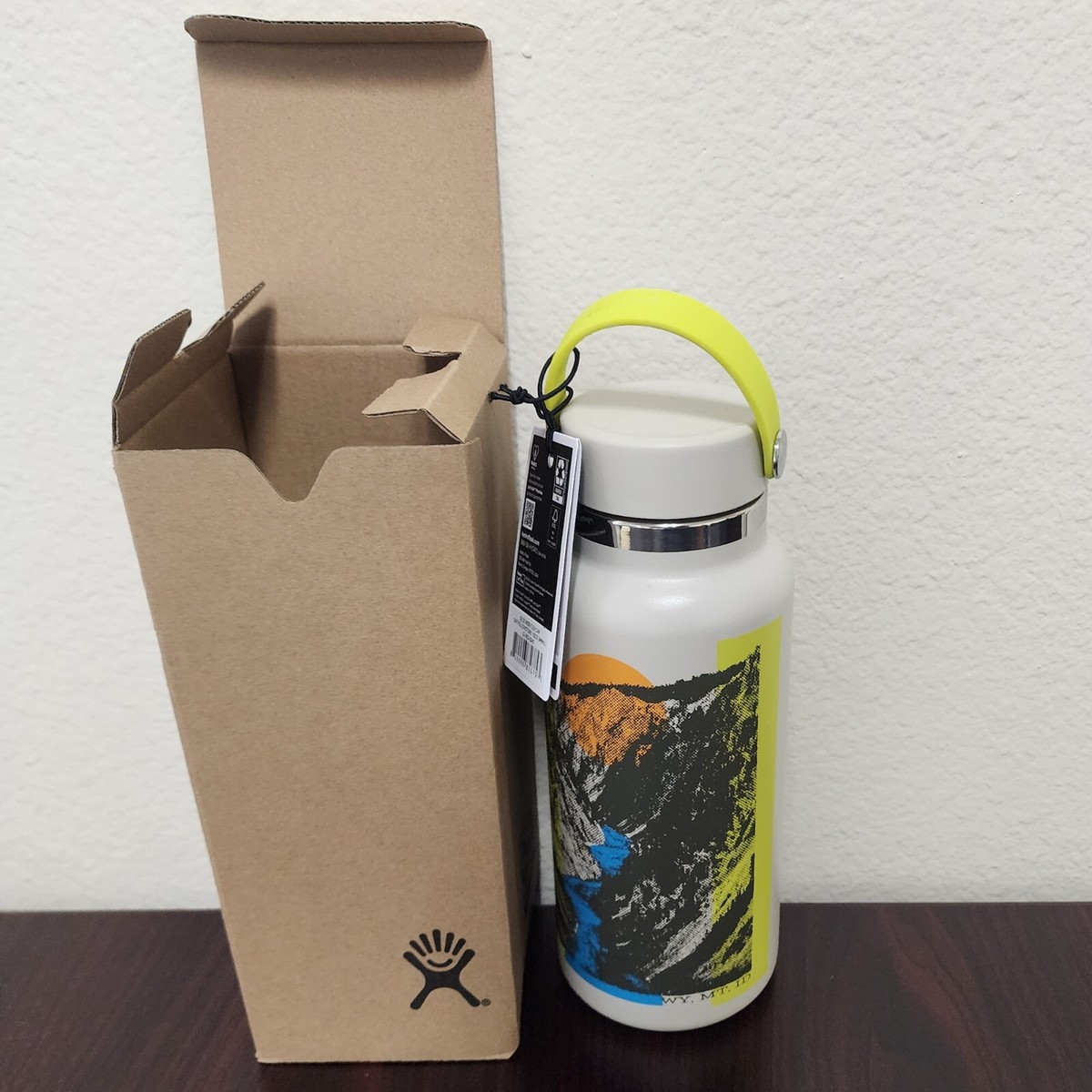 Hydro Flask Yellowstone National Park 32oz Wide Mouth Leakproof