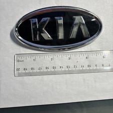 Genuine Kia Rio Sedan 2012-2015 Front Grille Emblem 863201w000 Oem Genuine Kia Rio Sedan 2012-2015 Front Grille Emblem 863201w000 Oem
