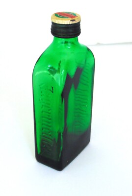 JAGERMEISTER EMPTY GREEN LIQUOR BOTTLE, HAS SCREW CAP, BUT NO LABEL.