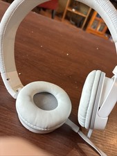 Sony MDR-ZX110 Ear-Pad On the Ear Headband Headphones - White