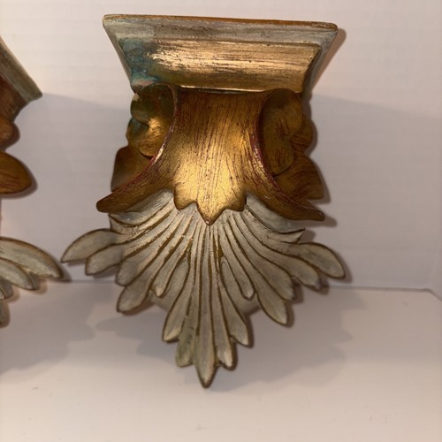 Small Pair Of Fancy Wall Sconces Shelves Brackets Gold Gilt 6 3/4” tall Resin - 第 9/12 張圖片