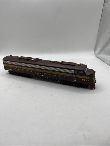 Locomotora diésel Pennsylvania 5894 E8 escala HO #7171 realista | Zustand: Used