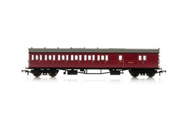 Hornby BR, Spannzange 57' Bow Ended D98 Six Compartment Brake Third (Left Hand),...