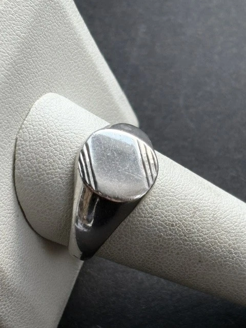 MEN'S AVON 925 STERLING SILVER CLASSIC DESIGN SIGNET RING SIZE 12 - Image 4 of 4