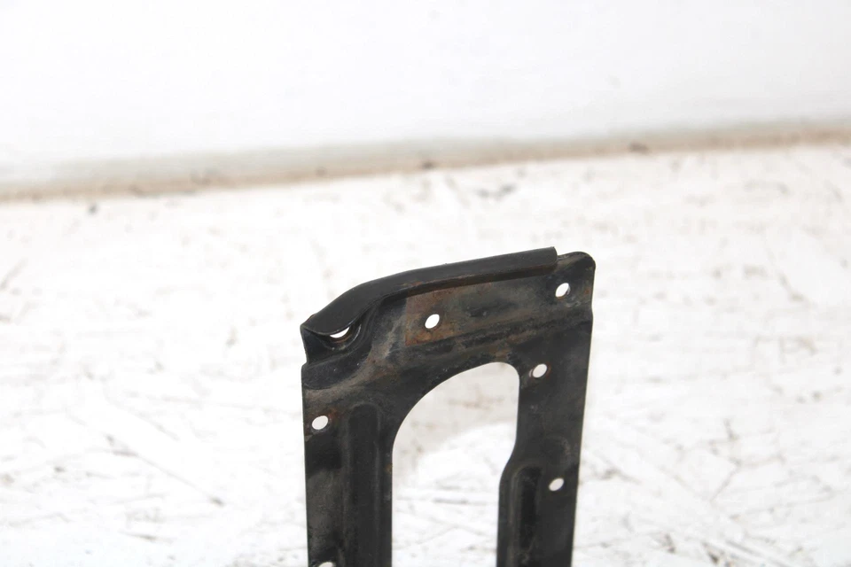 Ski-doo Mach Z 1000 2005 OEM reposapiés derecho refuerzo 518323952 SS88 Foto 2 de 4