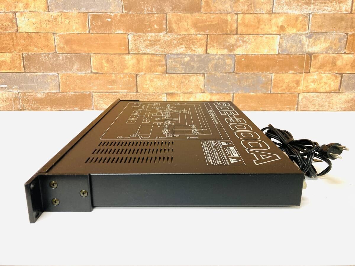 Roland SDE-3000A Digital Delay Echo Effect Processor Rack Good