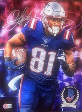 Jonnu Smith New England Patriots Signed 11x14 Photo Beckett Witnessed COA N3