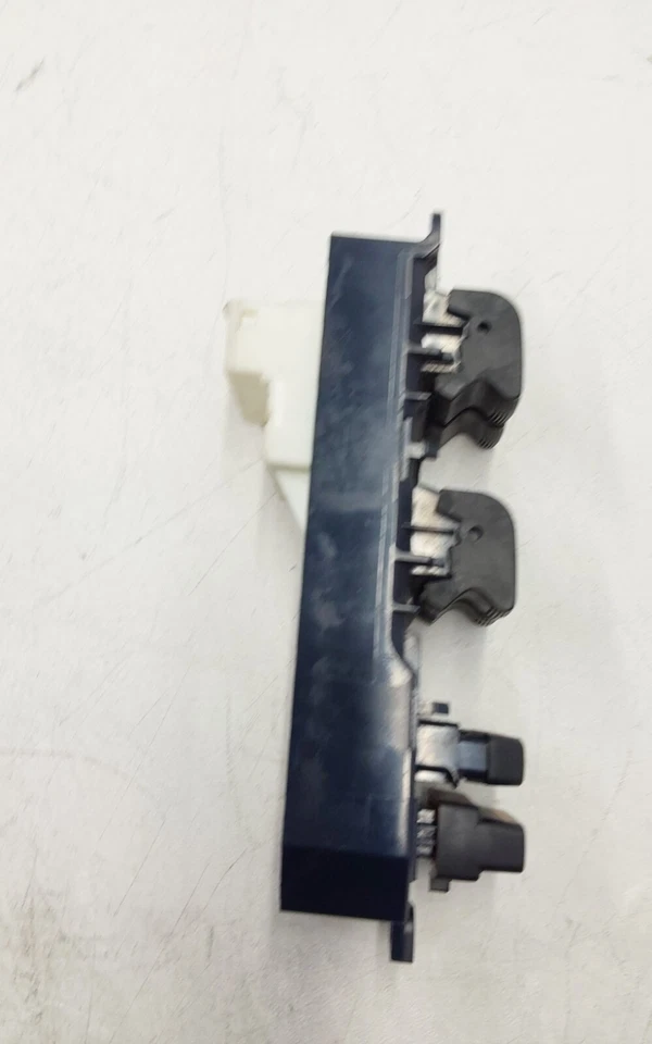 Toyota Yaris 2013 lado del conductor puerta delantera interruptor maestro montaje OEM Foto 3 de 4