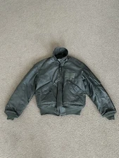 USAF Military Cold Weather Flyer’s Jacket Size Large 45/P MIL-J-83388E Propper