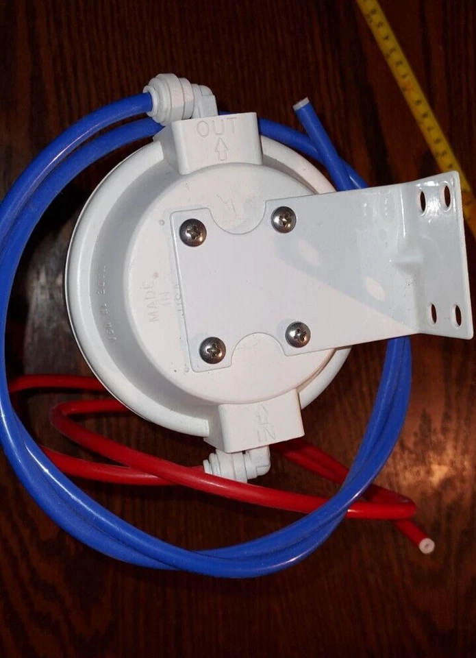 Water Filter Housing for 10 Inch Filters Under Sink Watts USA Made - Image 3 of 4