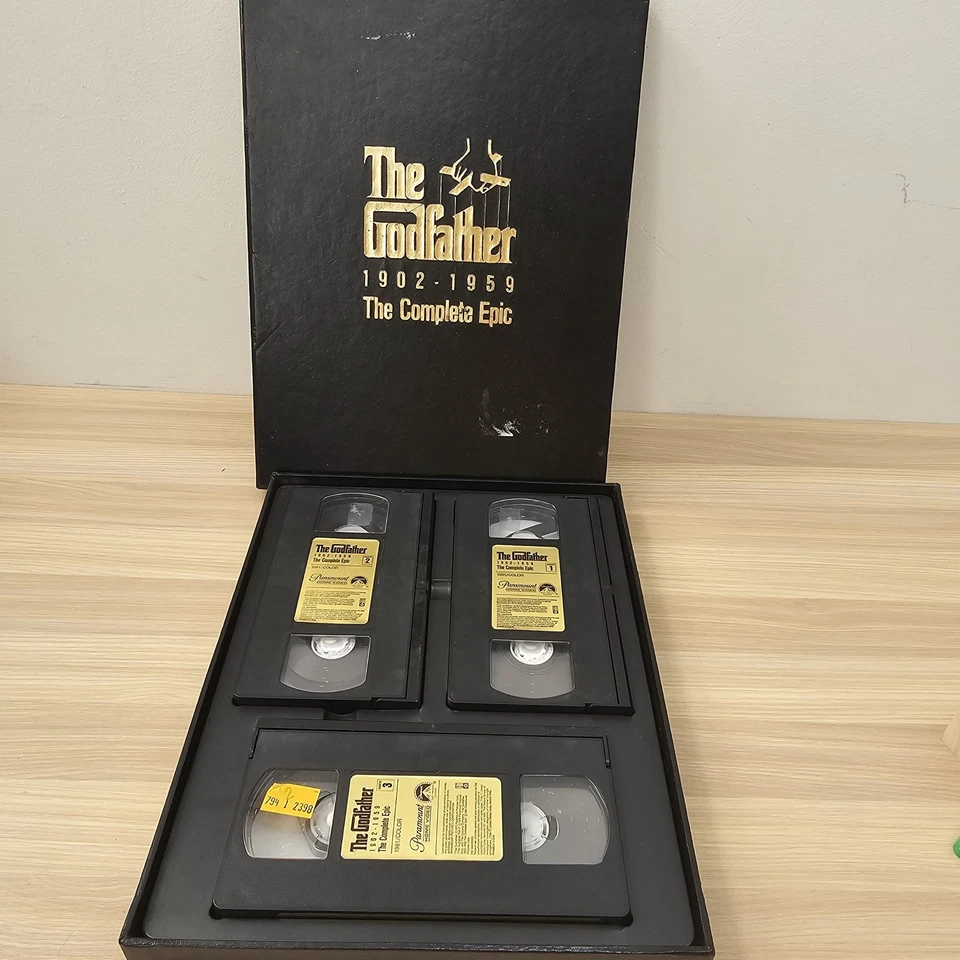 Vintage Godfather Complete Epic 1902-1959 VHS Set 3 Tapes 1981 Paramount Box Foto 2 de 4