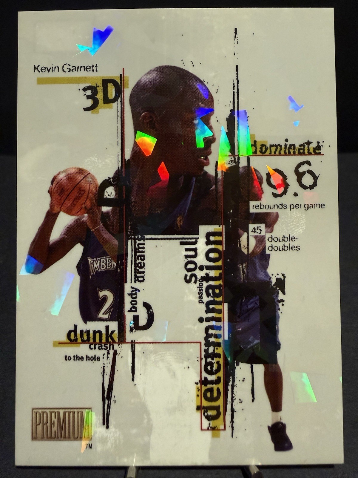 1998-99 Skybox Premium - 3d Kevin Garnett #10 DDD
