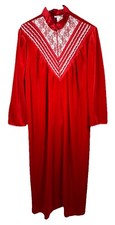 Vtg Red Velour House Coat Robe Size Medium Lace Granny Core Cottage Core Retro