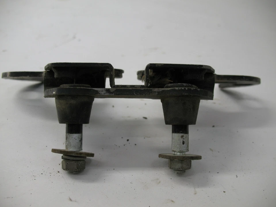 1974 KAWASAKI KS125 KS 125 СПИДОМЕТР ТАХОМЕТР КРОНШТЕЙН 25008-034 - Изображение 2 из 4