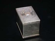 Siemens Klangfilm Electrolytic capacitor 100uF 385V Glass end seal 60s