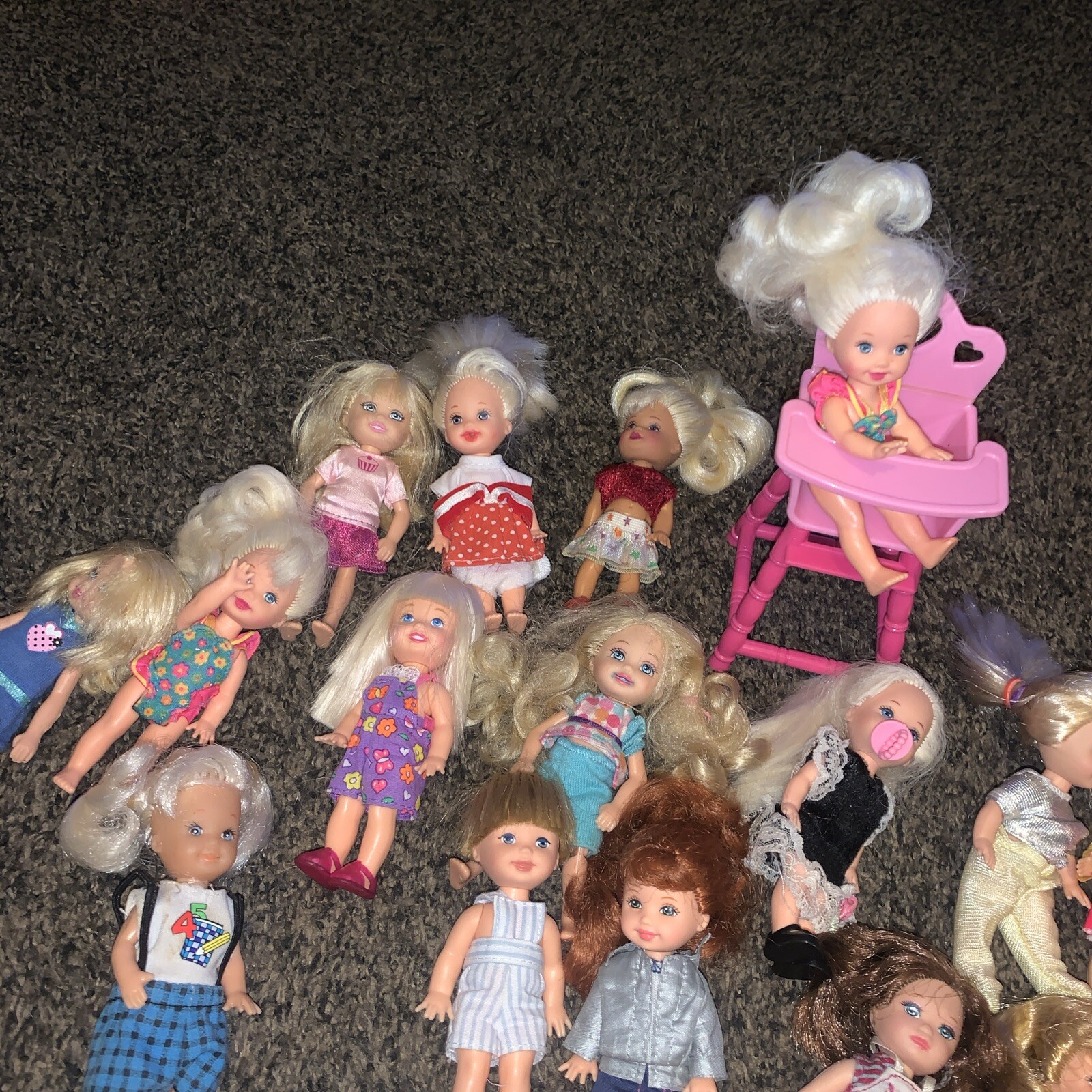 Barbie. Chelsea Dolls And Some Accessories 