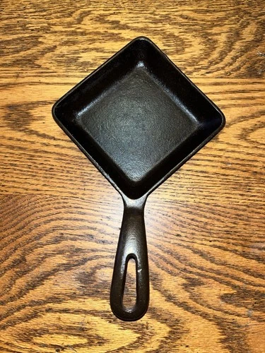 NICE!! Vintage  Griswold #53 Cast Iron Square Egg Skillet Since 1865