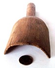 ANTIQUE PRIMITIVE HAND-CARVED WOODEN GRAIN or FEED SCOOP or LADLE — photo 3