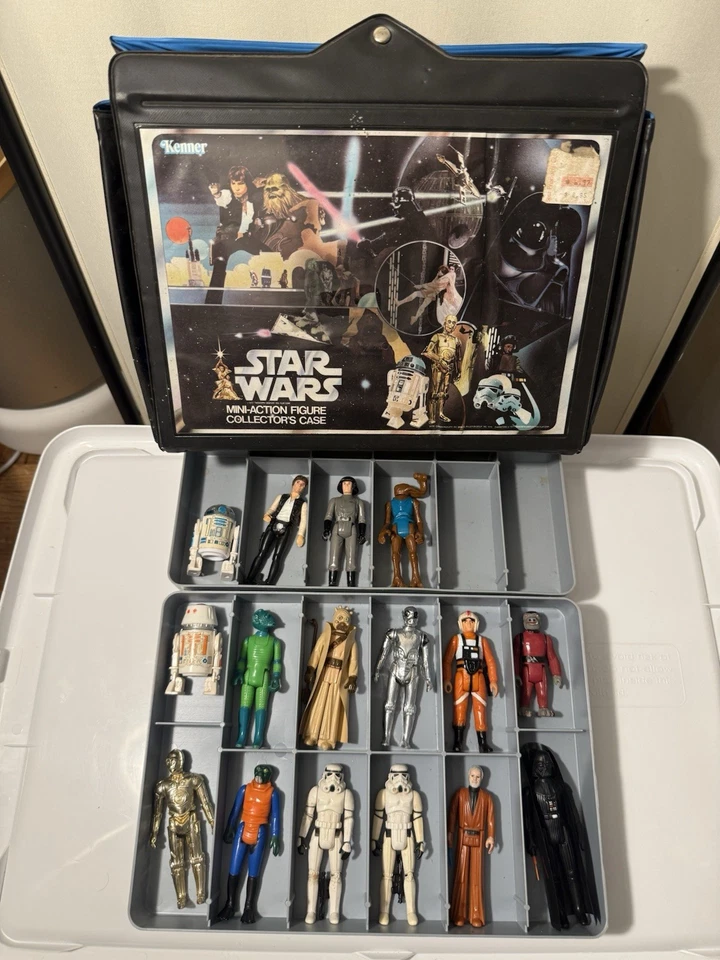 Lote De 17 Figuras Kenner ANH Star Wars 1977 78 Armas Y Estuche De Transporte Sin Repros Foto 3 de 4