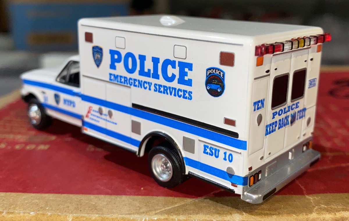Kitbash Ford F-350 New York Police Department Emergency Service