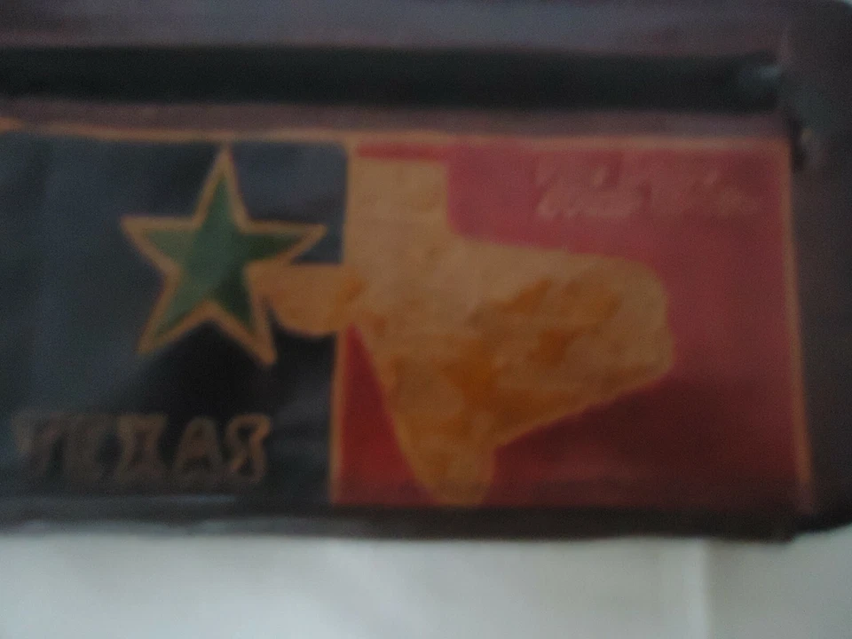 De colección. NUEVA BILLETERA TEXAS nunca usada mecanizada a mano y teñida con cremallera billetera recuerdo Foto 2 de 4