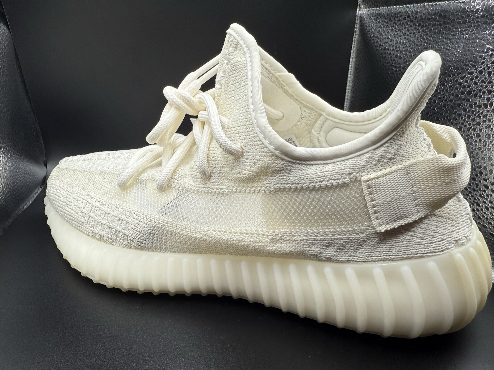 Adidas Yeezy Boost 350 V2 Bone Size 6.5