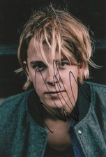 Tom Odell Autogramm signed 20x30 cm Bild