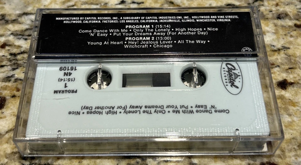 THE BEST OF FRANK SINATRA CASSETTE CAPITOL 4N-16109 - Image 3 of 4