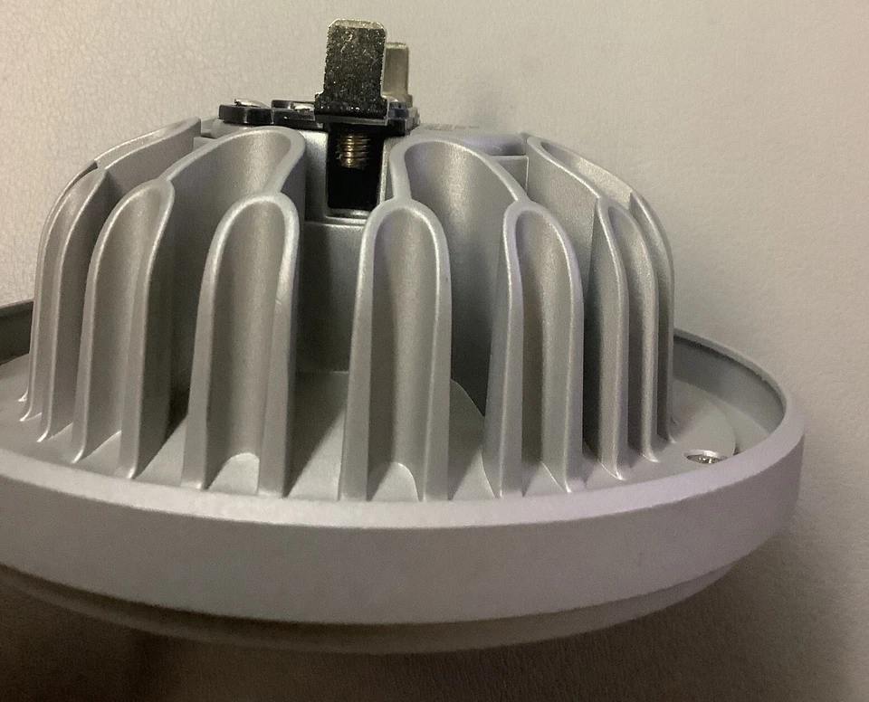 Soraa VIVID AR111 Lamp Light 2700K 12.5W G53 SR111-12-36D-927-03 (b15) - Image 4 of 4