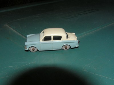 lesney hillman minx no 43