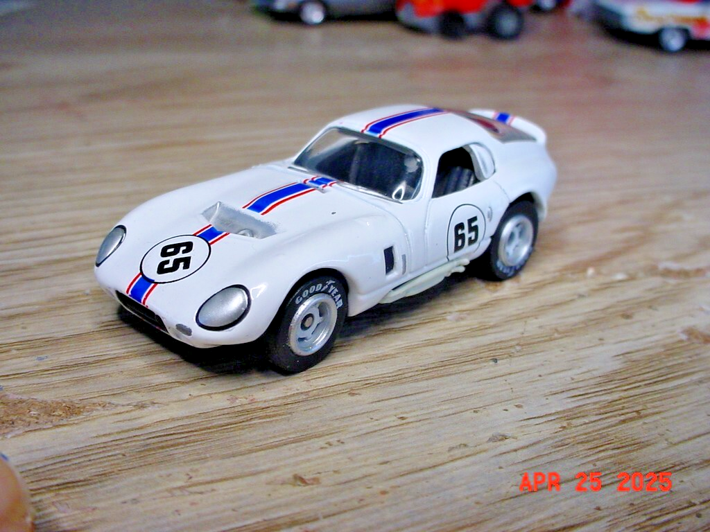Picture 1 of 5