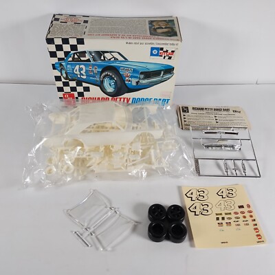 Richard Petty Dodge Dart Short Track AMT 1:25 Model Kit # T229 Sealed Parts Bag