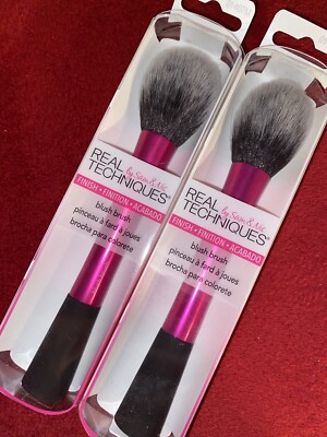 Real Techniques Blush Brush